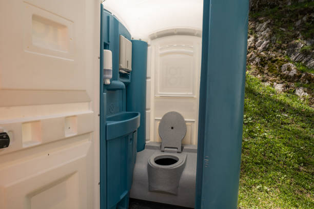 Best Construction site porta potty rental  in Crest Hl, IL